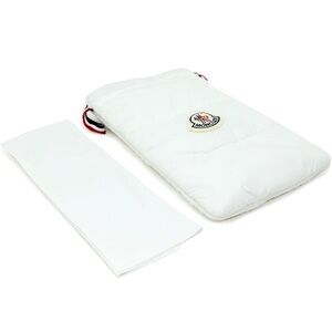 MONCLER Classic Puffy Down Jacket Style Sunglasses Pouch 1/6